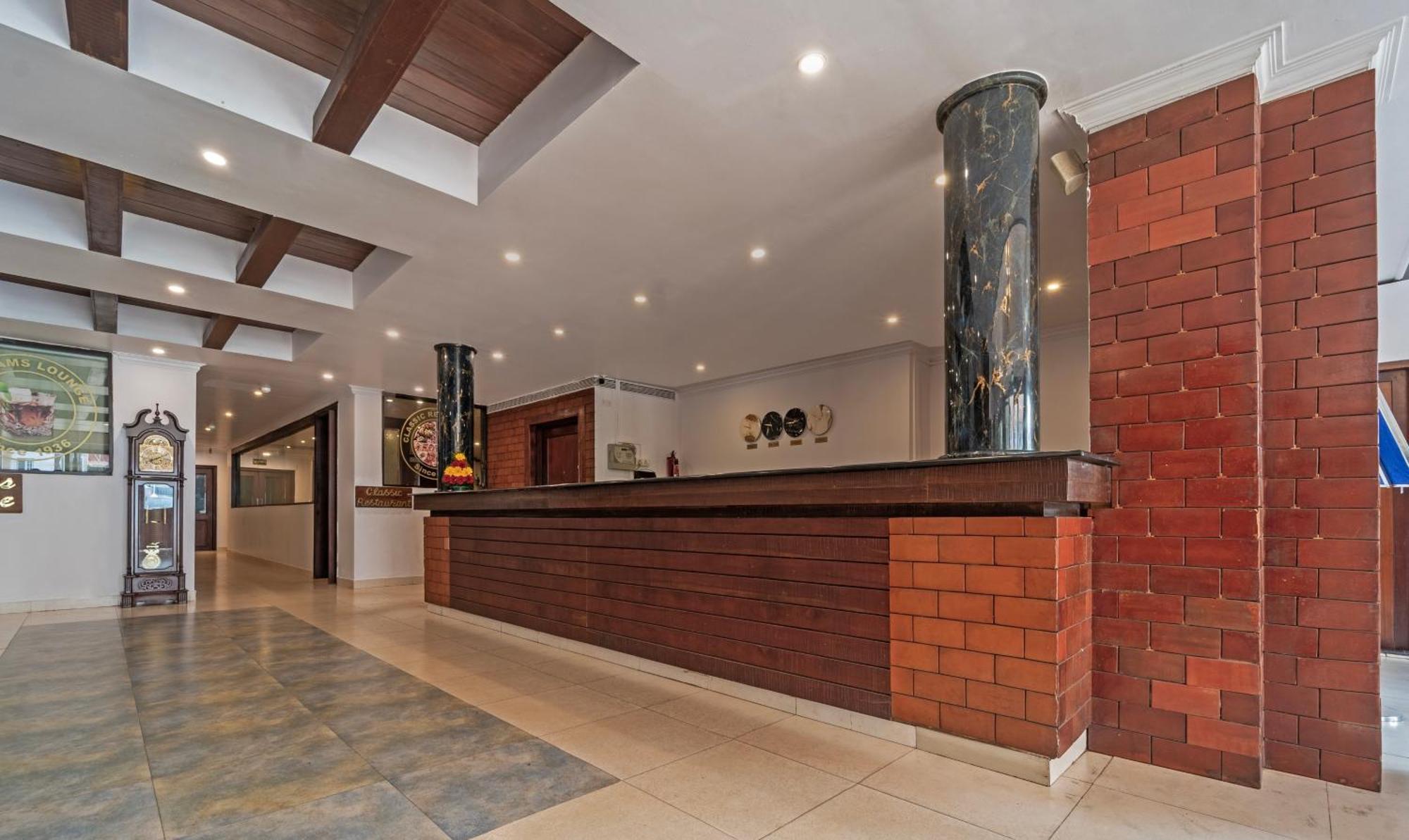 Treebo Central Thrissur Екстер'єр фото